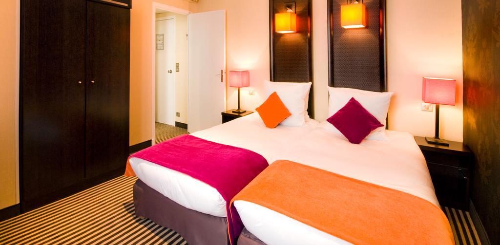 Hotel Pax Opera Paris Exteriör bild